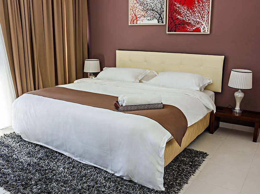 R Residence Jelutong Exterior foto